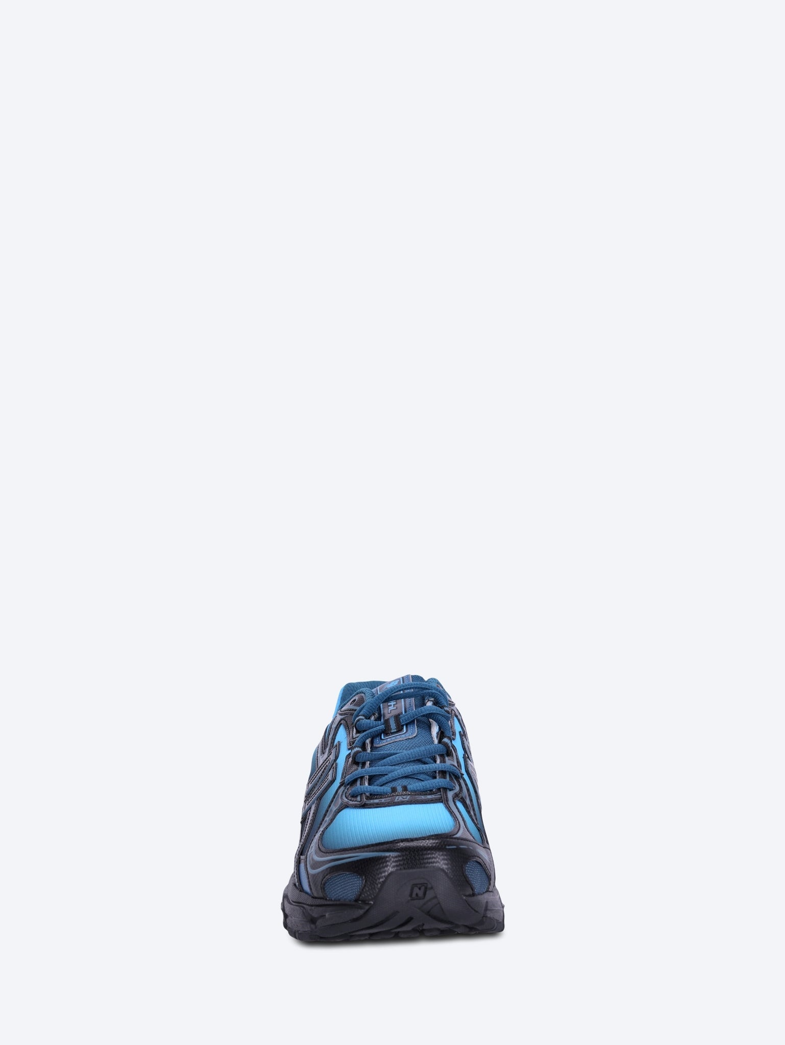 740 Turnschuhe 3