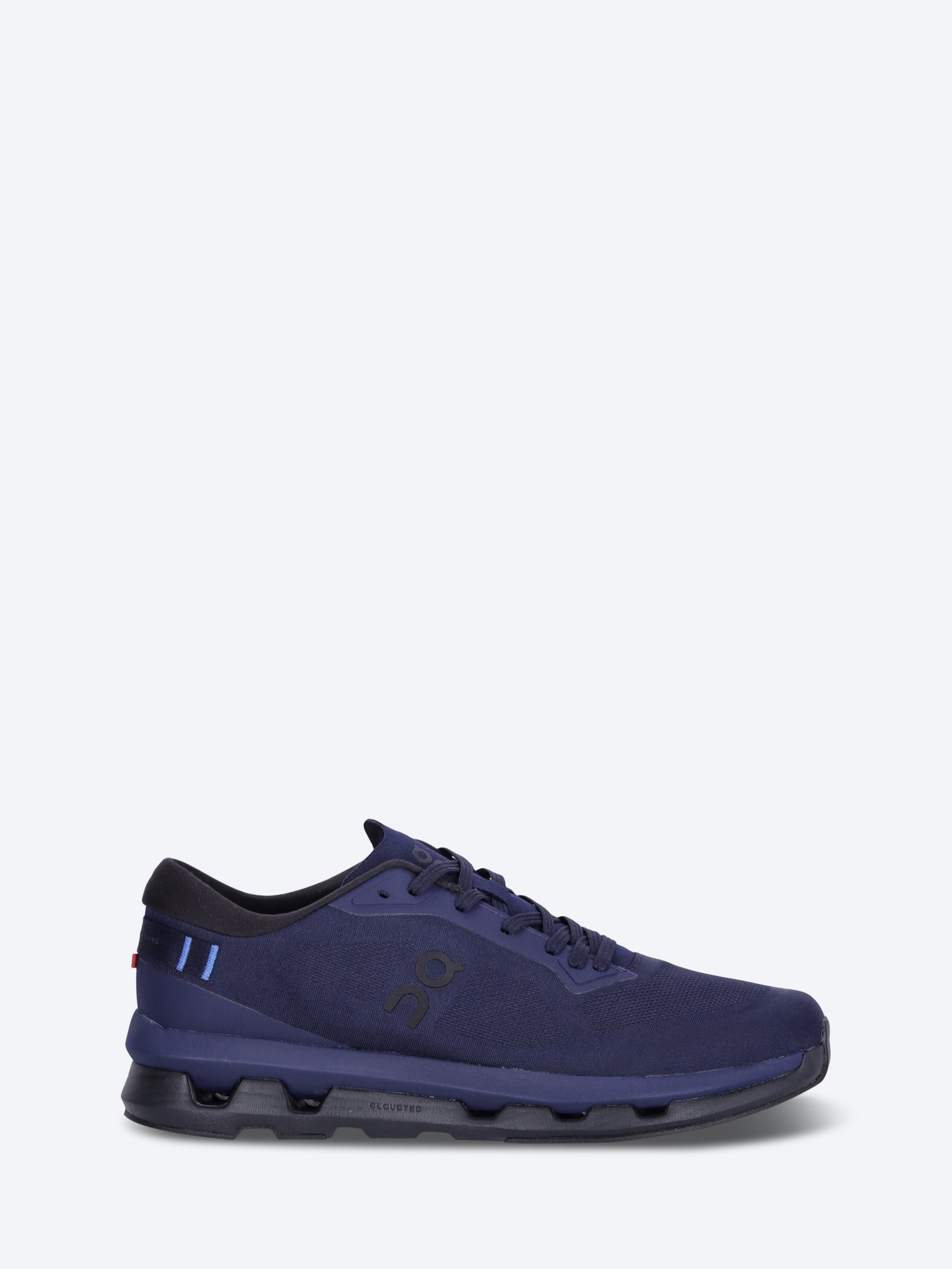 Cloudzone-Sneaker 1