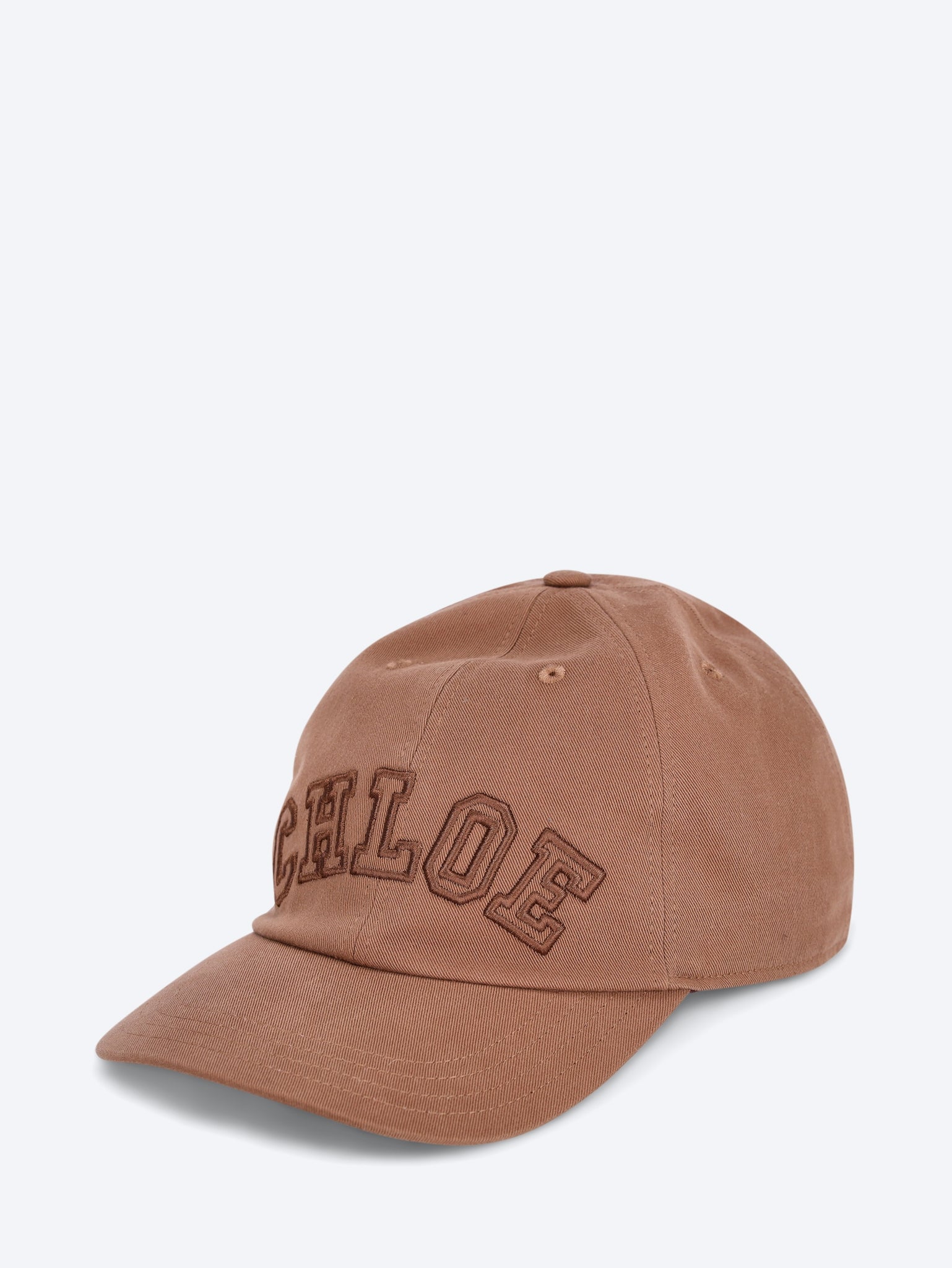 La casquette signature Chloé 2