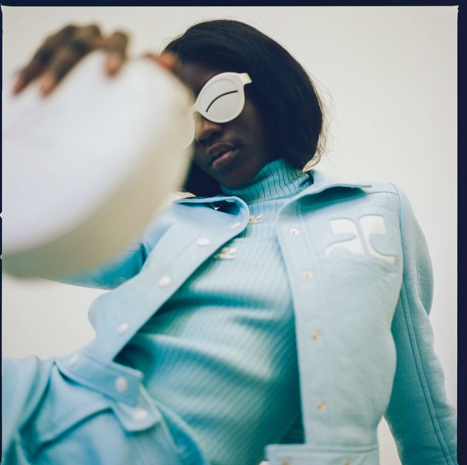 files/Courreges_2.webp