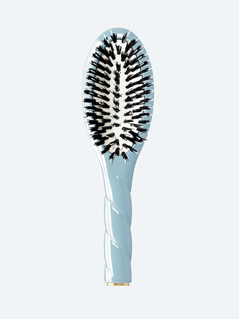 N.02 la brosse bébé indispensable bleu clair 1