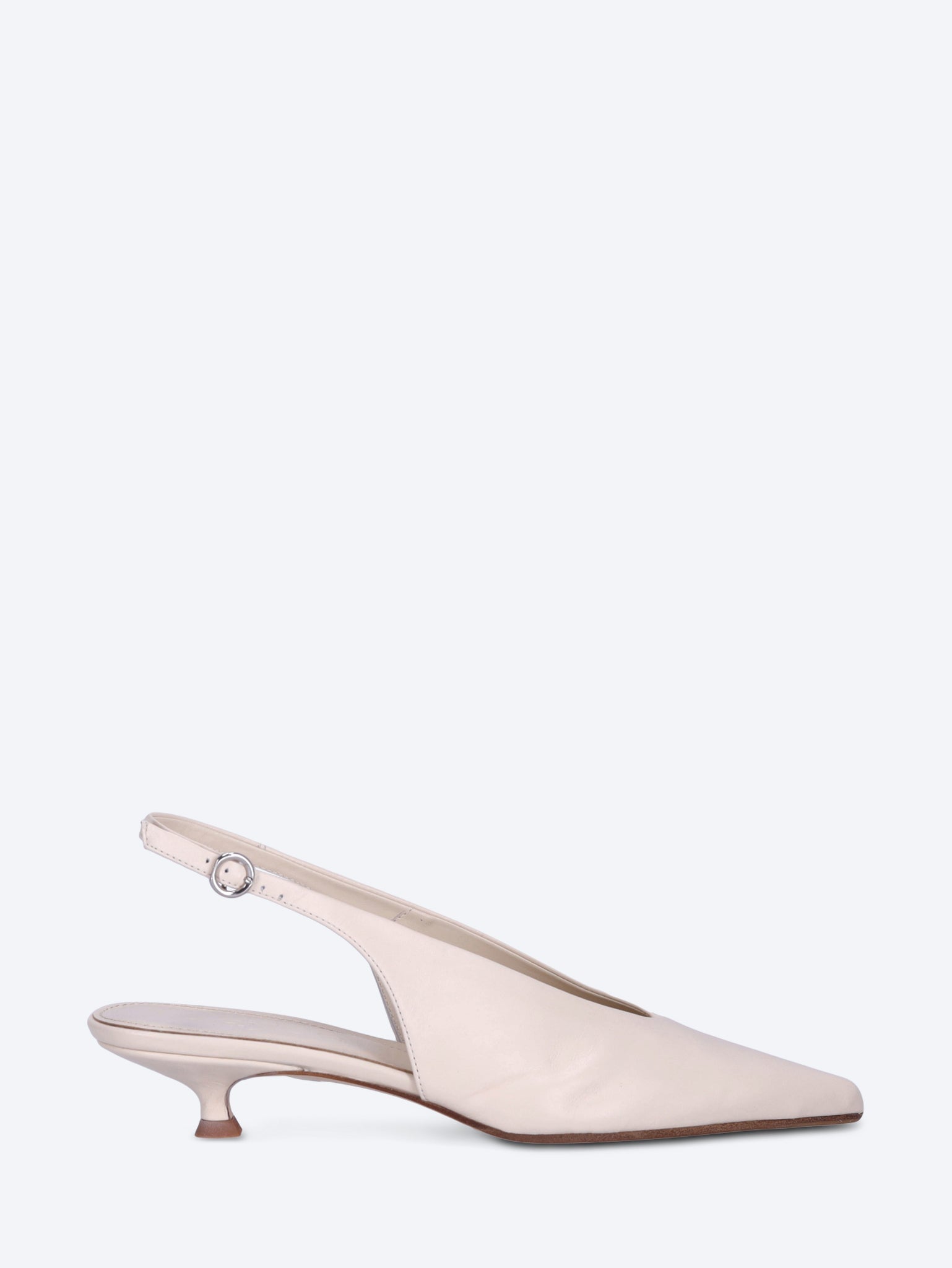 Camila pumps 1