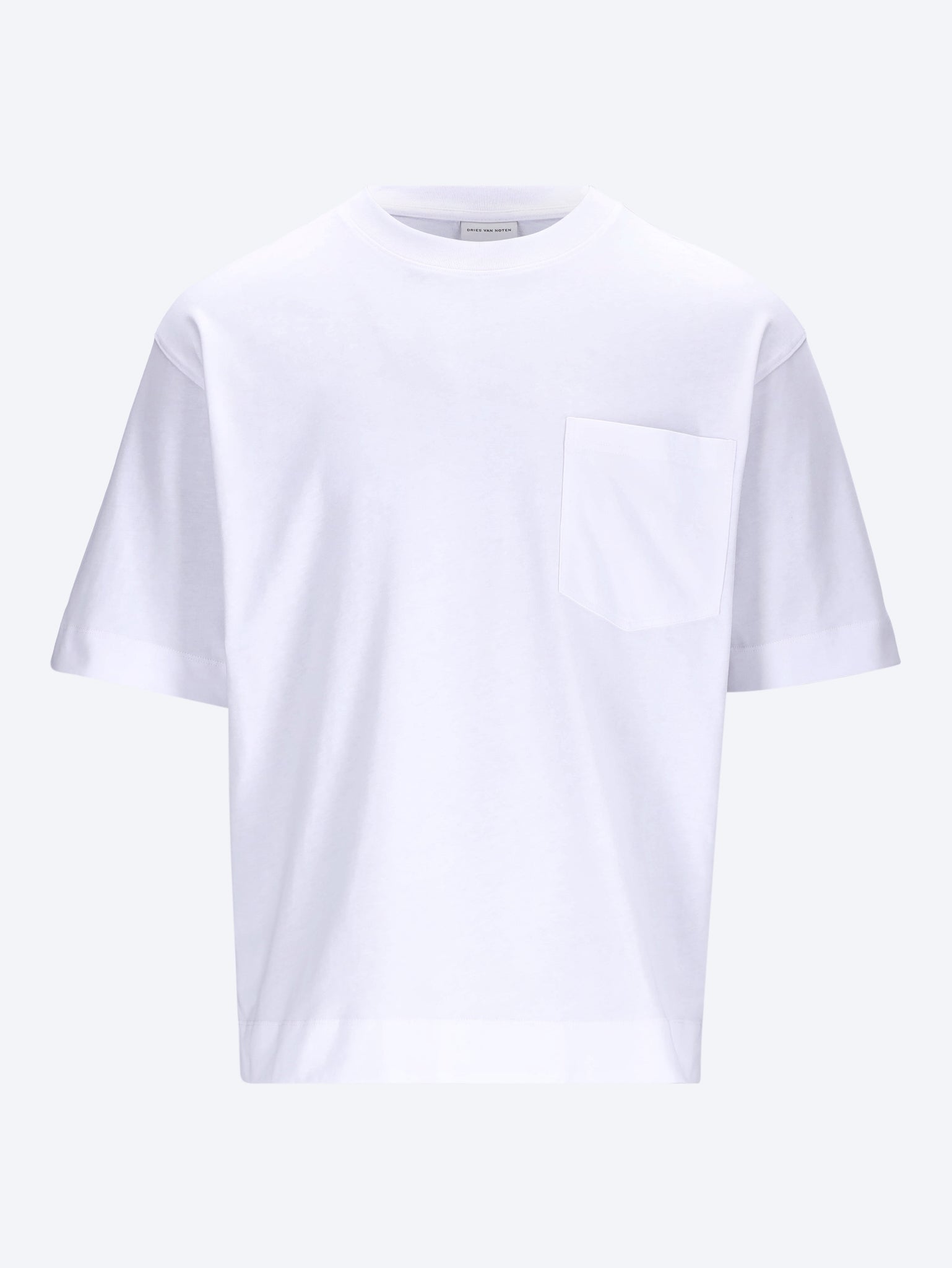 Chest pocket medium fit t-shirt 1