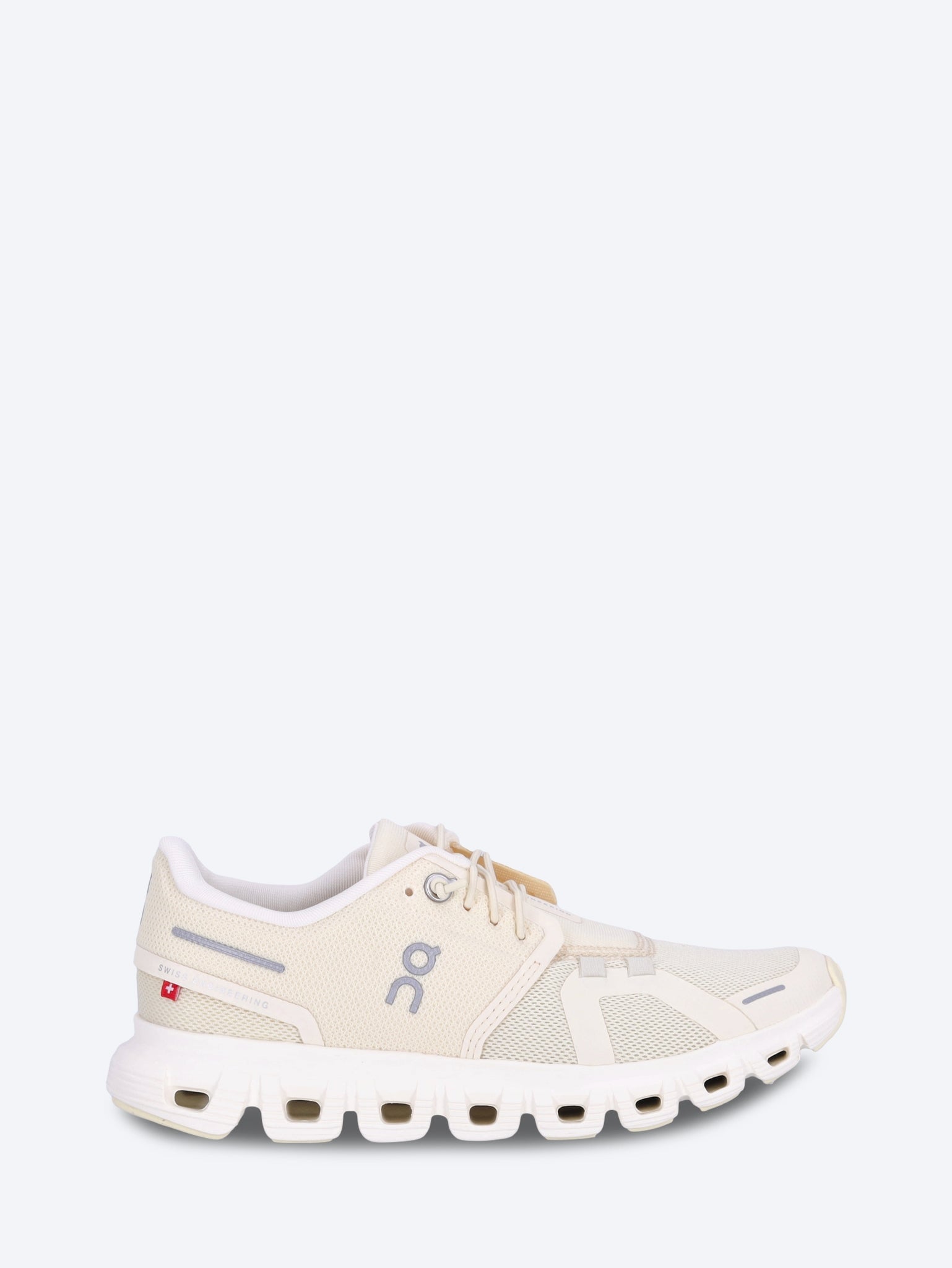 Cloud 6 W baskets 1