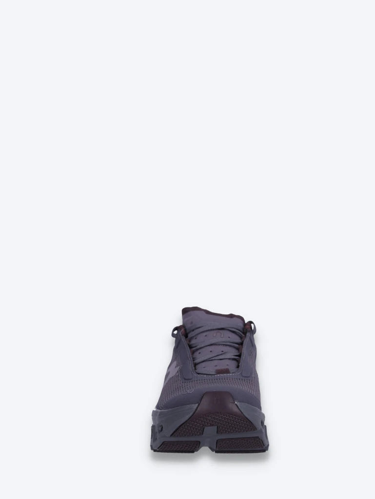 baskets Cloudmonster vides 3