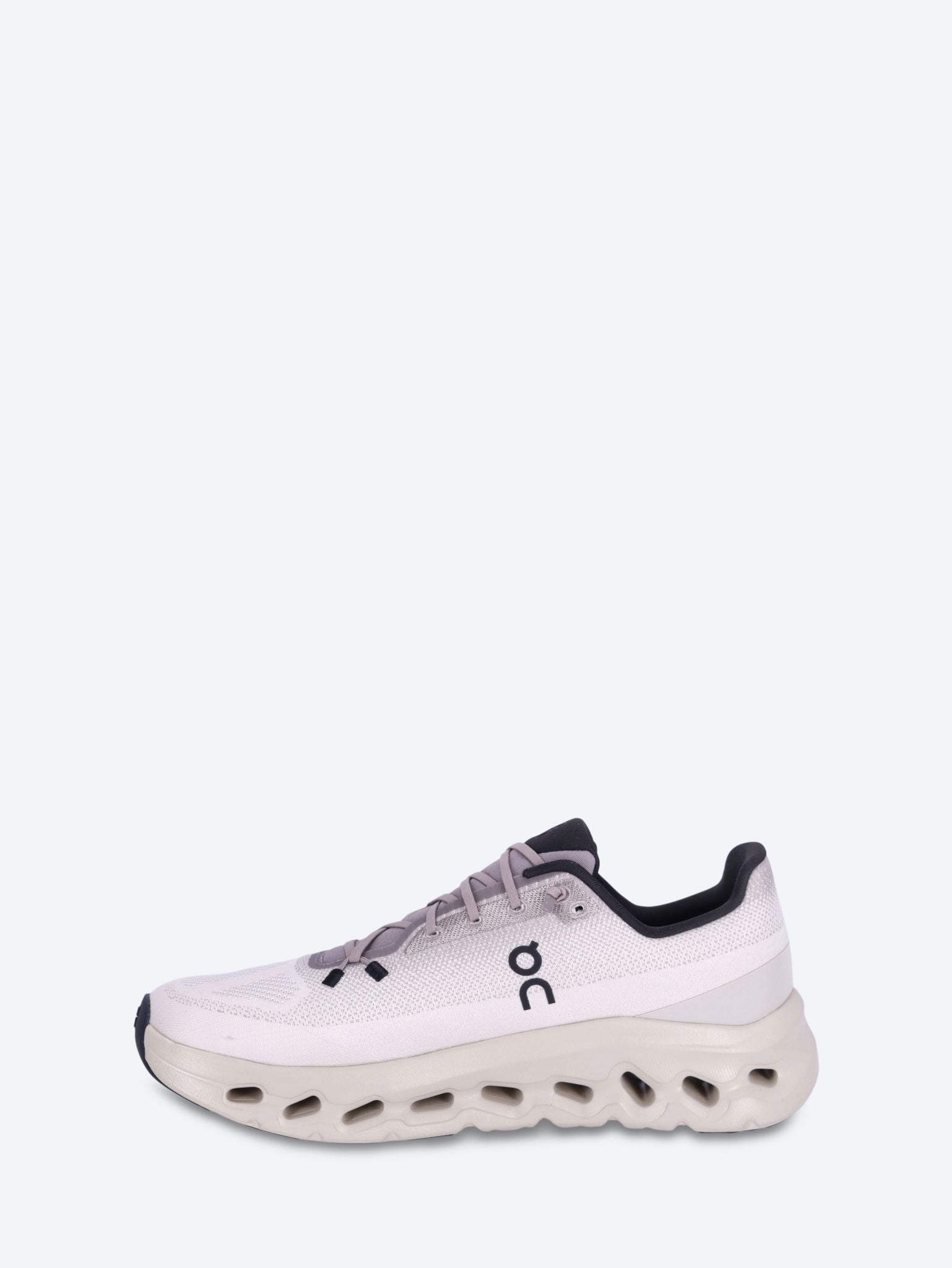 Cloudtilt sneakers 4