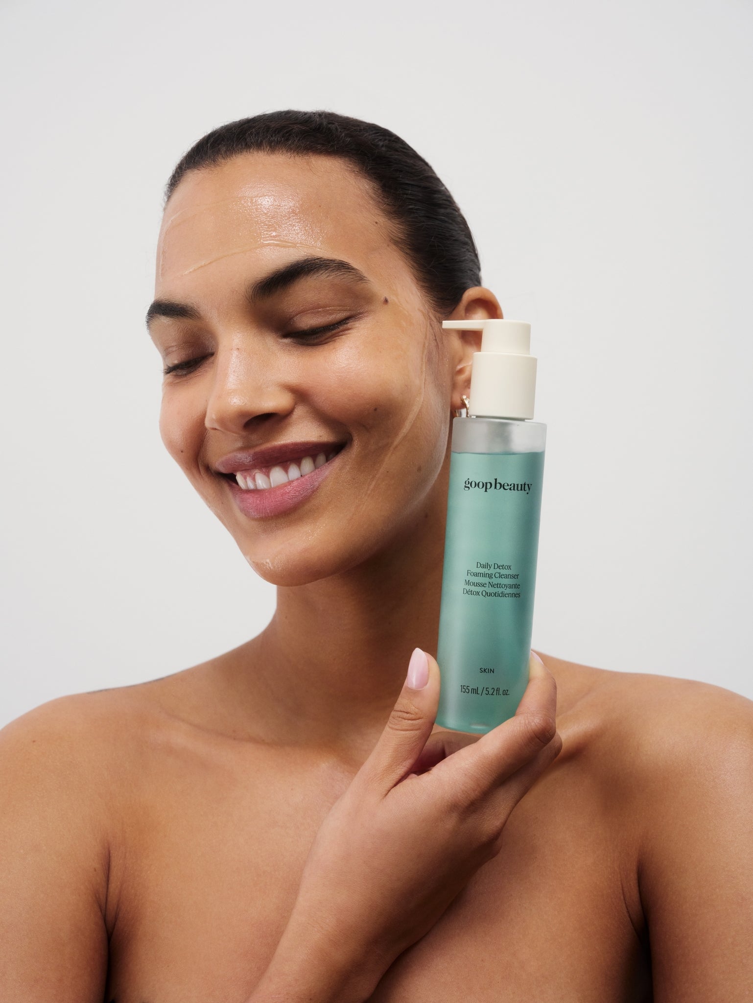 Daily detox foaming cleanser 5