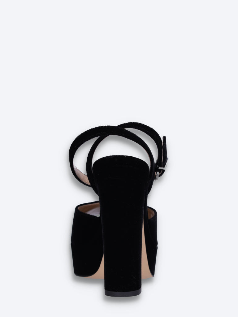 Fendi après 9 escarpins 5