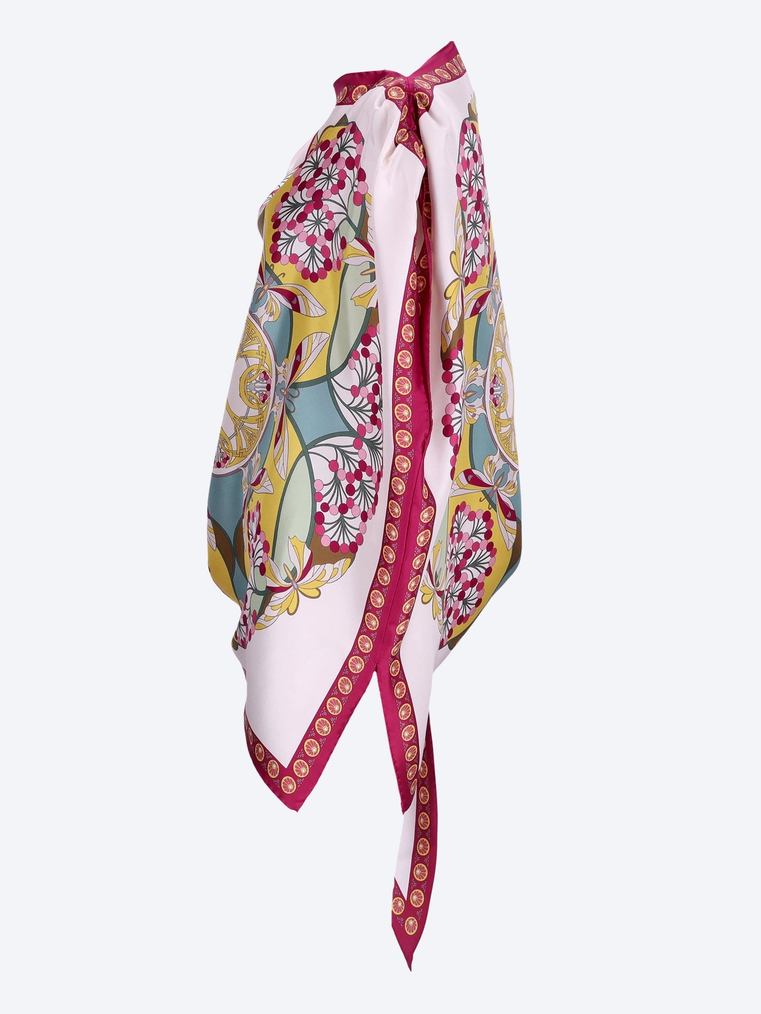 Florette Placee Full-On-Foulard 2