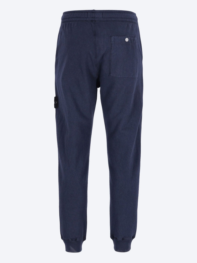 Garment dyed sweatpants 3