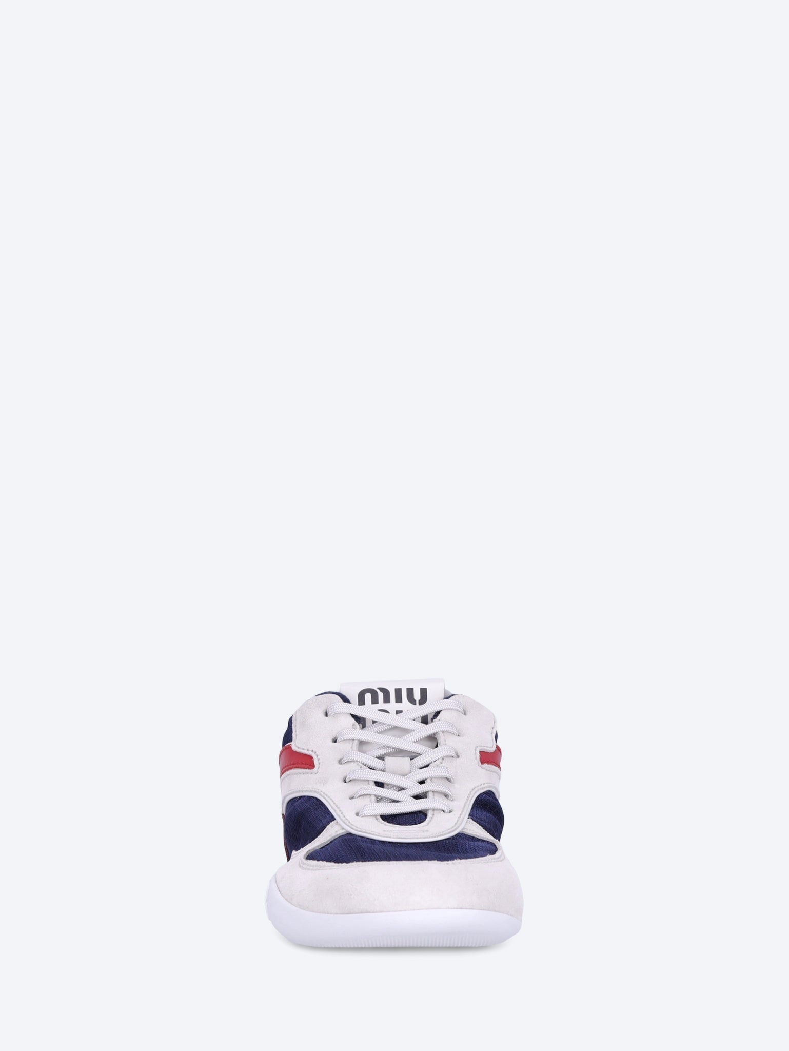 Gymnasium sneakers 3