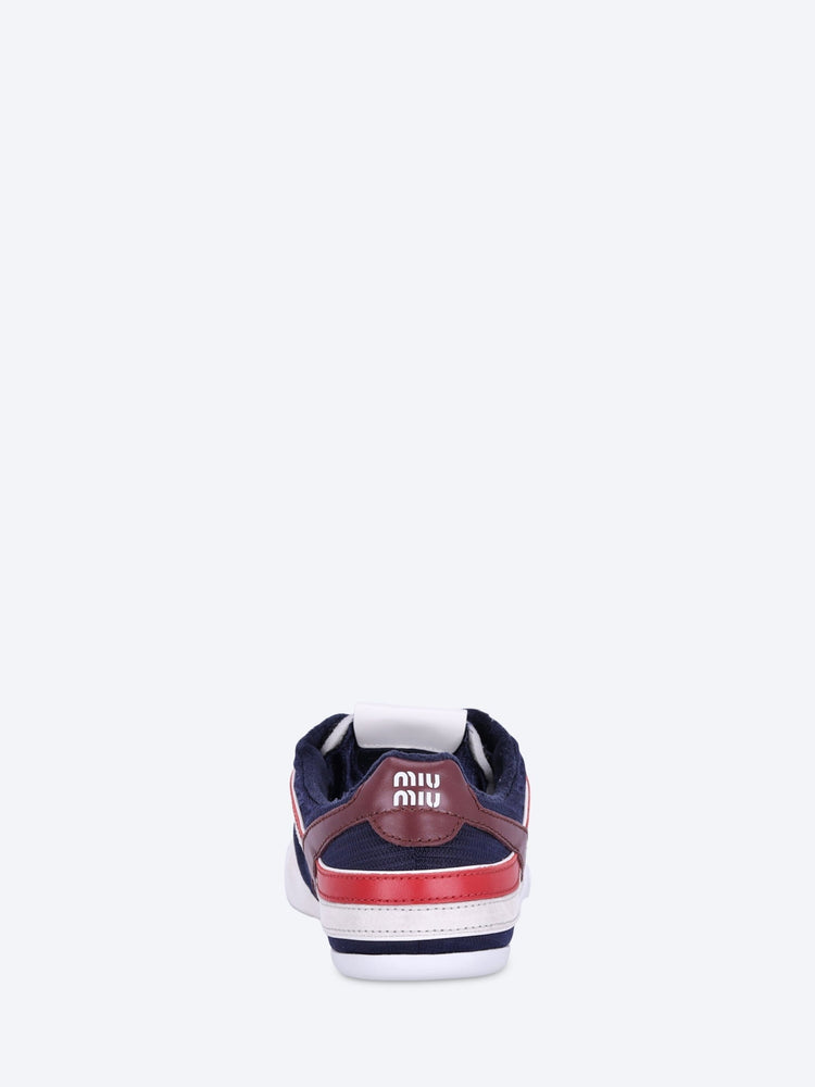 Gymnasium sneakers 5