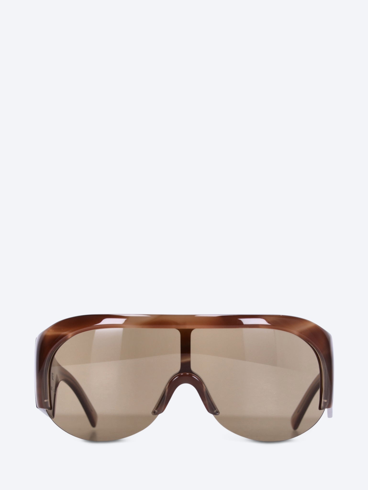 Half bomb�e sunglasses 1