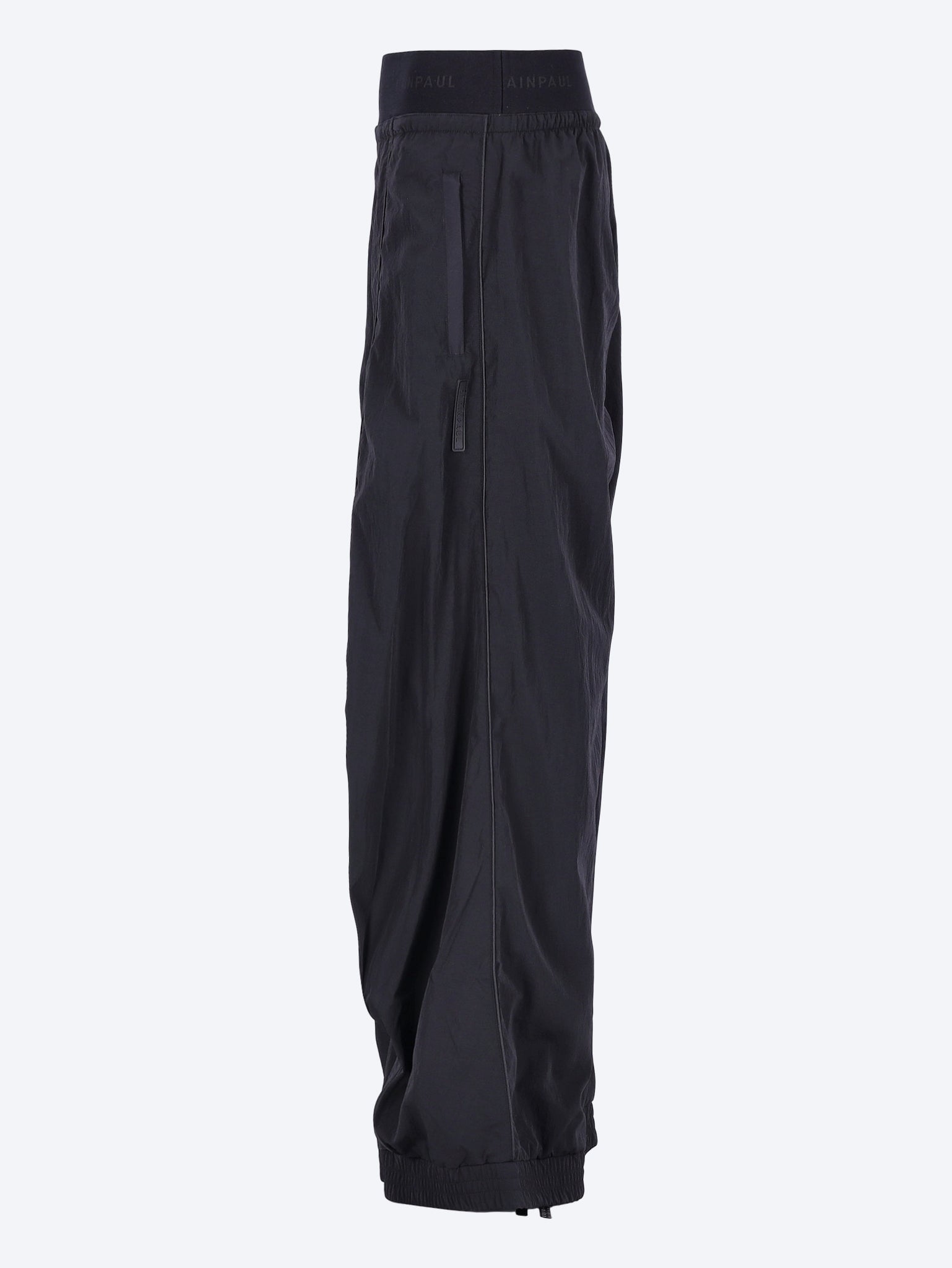 Knee shape trackpants 2