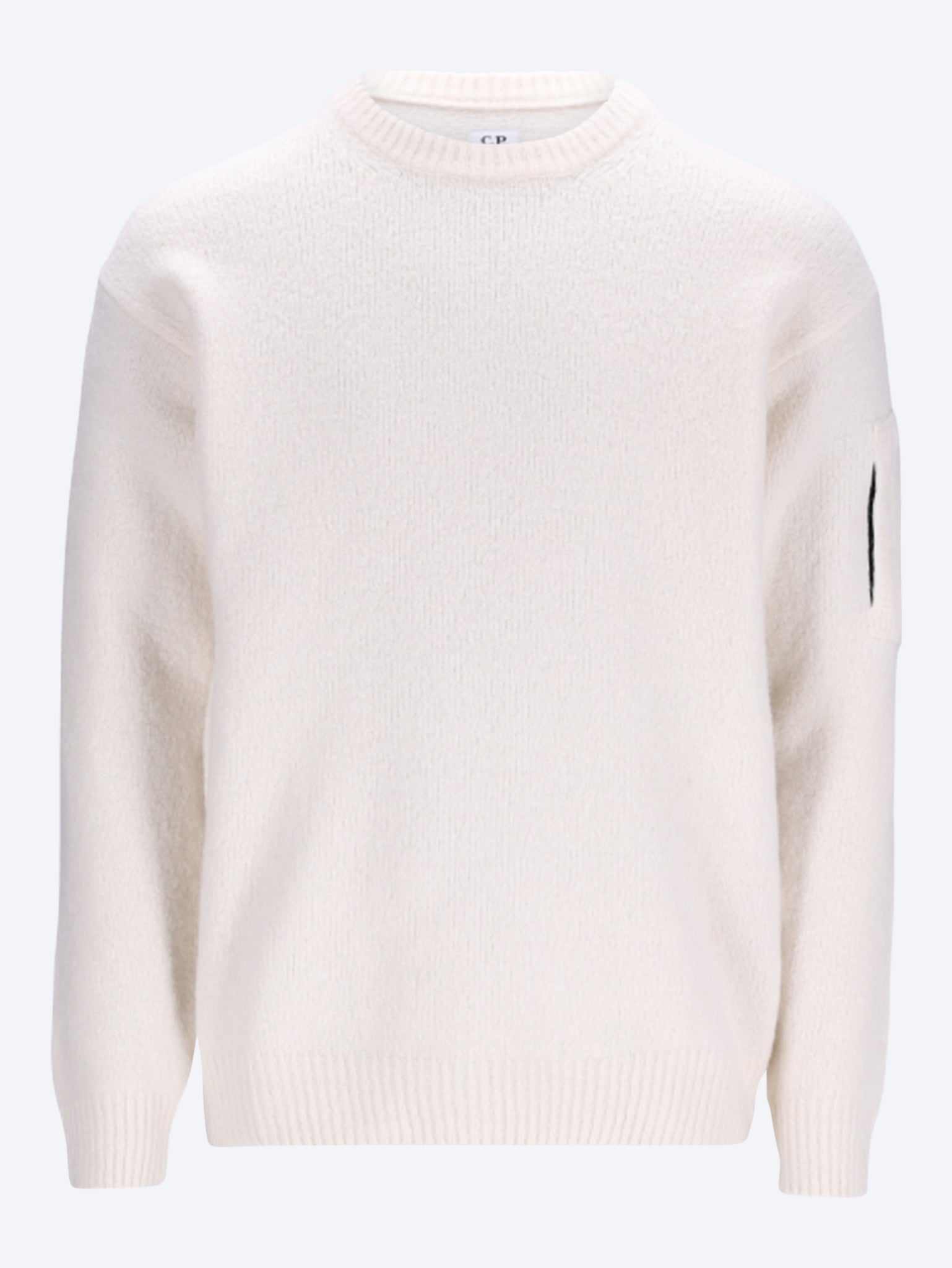 Pull ras du cou en tricot 1