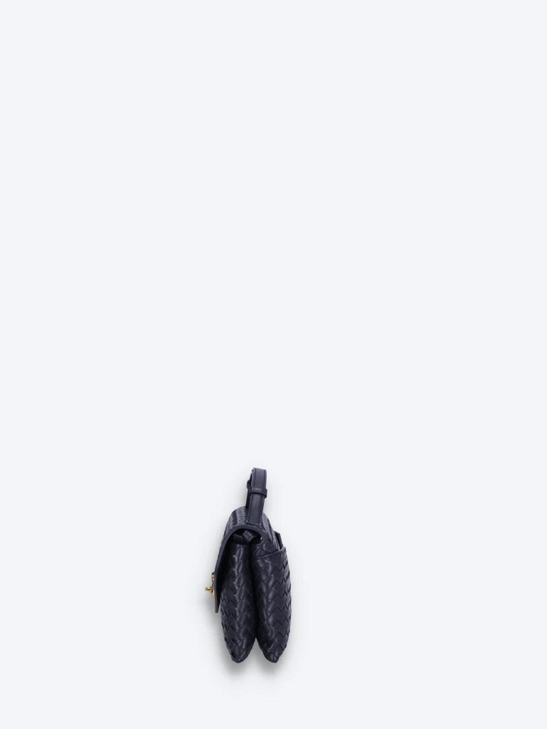 Knot lock handbag 4