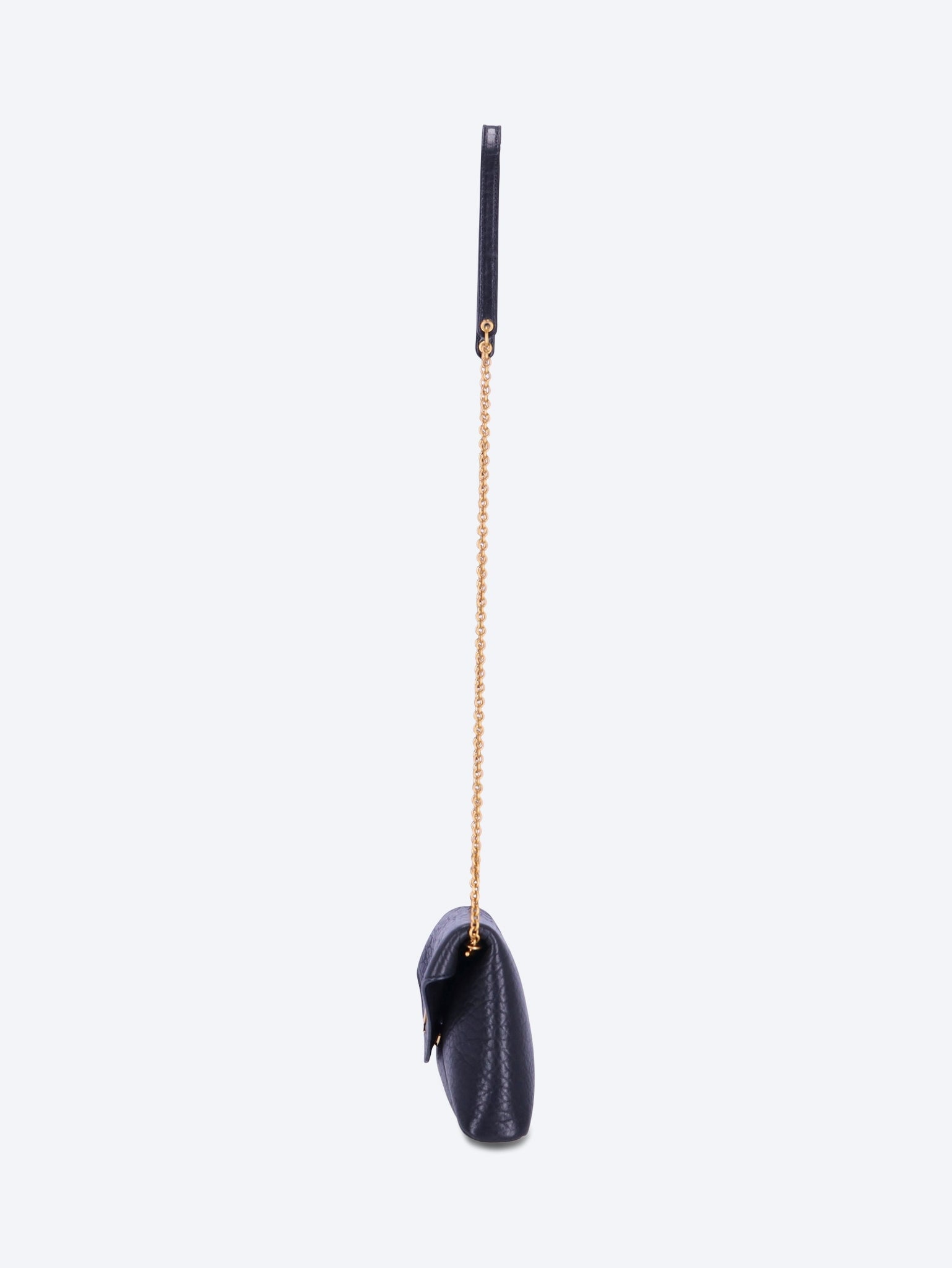 Lambskin cassandre chain pouch 3
