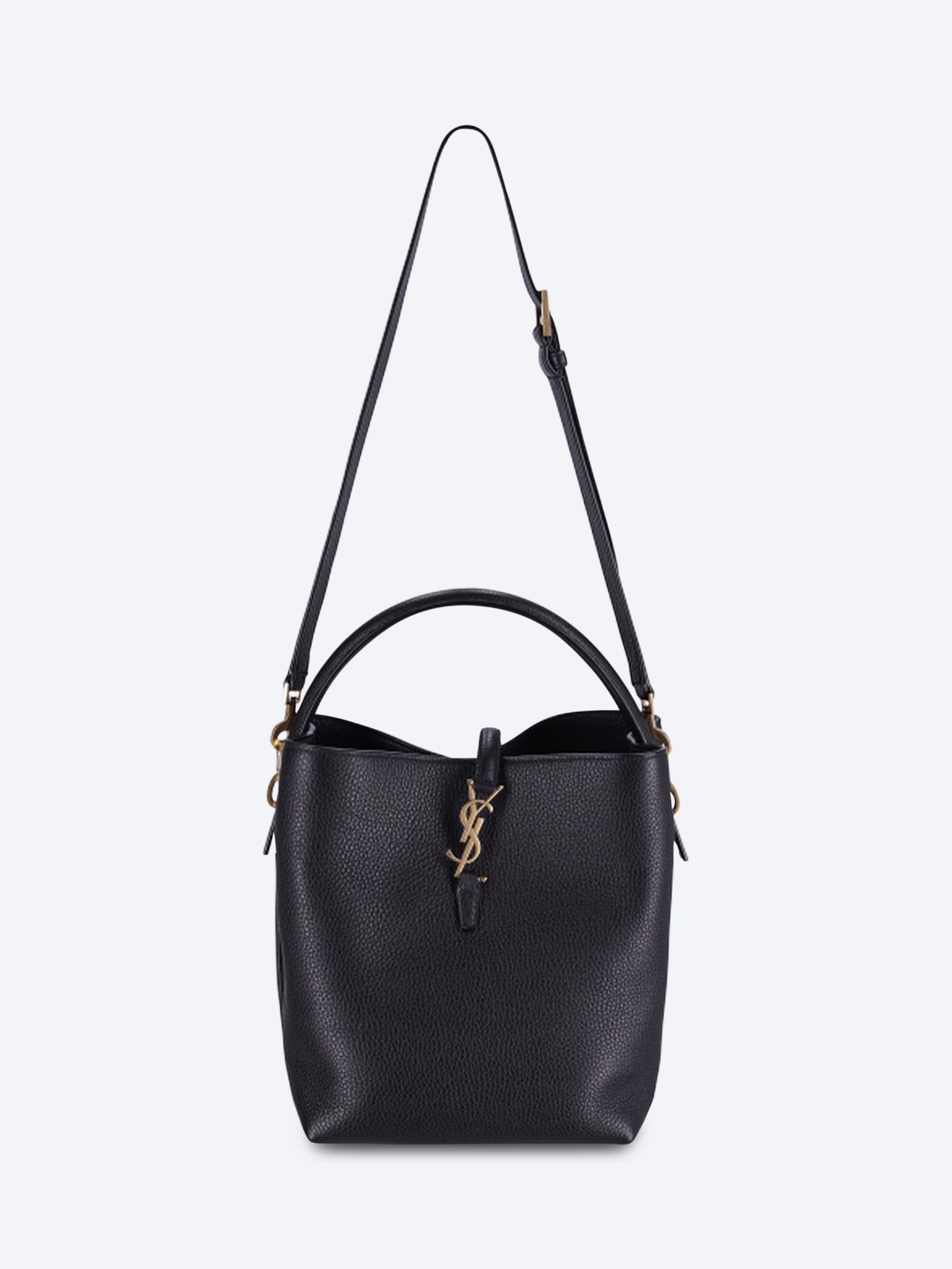 Le 37 supple in grained leather shoulder bag 1
