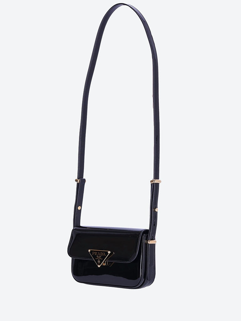 Patent leather shoulder bag with flap 2