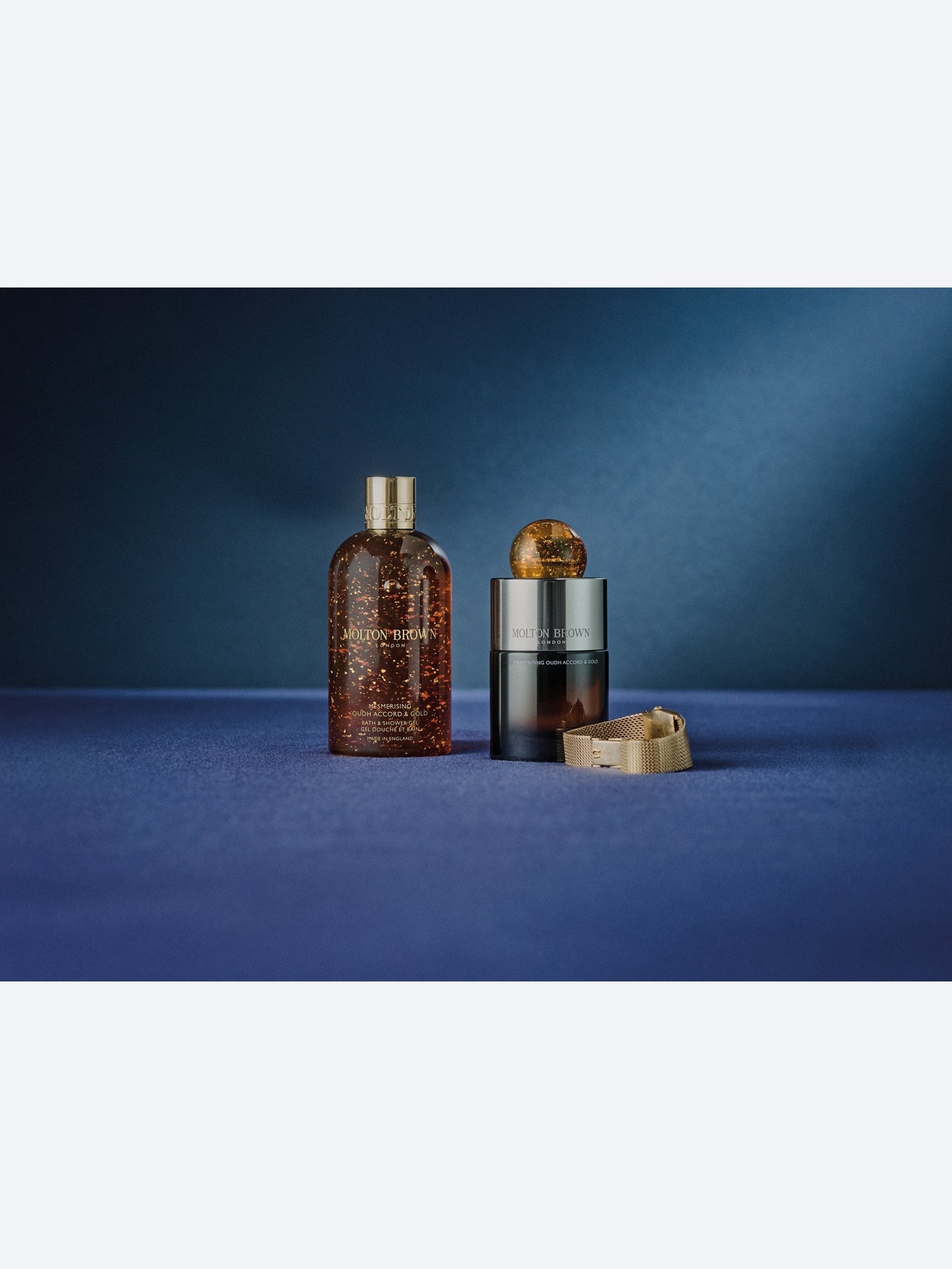 Mesmerising oudh accord & gold fine liquid hand wash 300ml 3