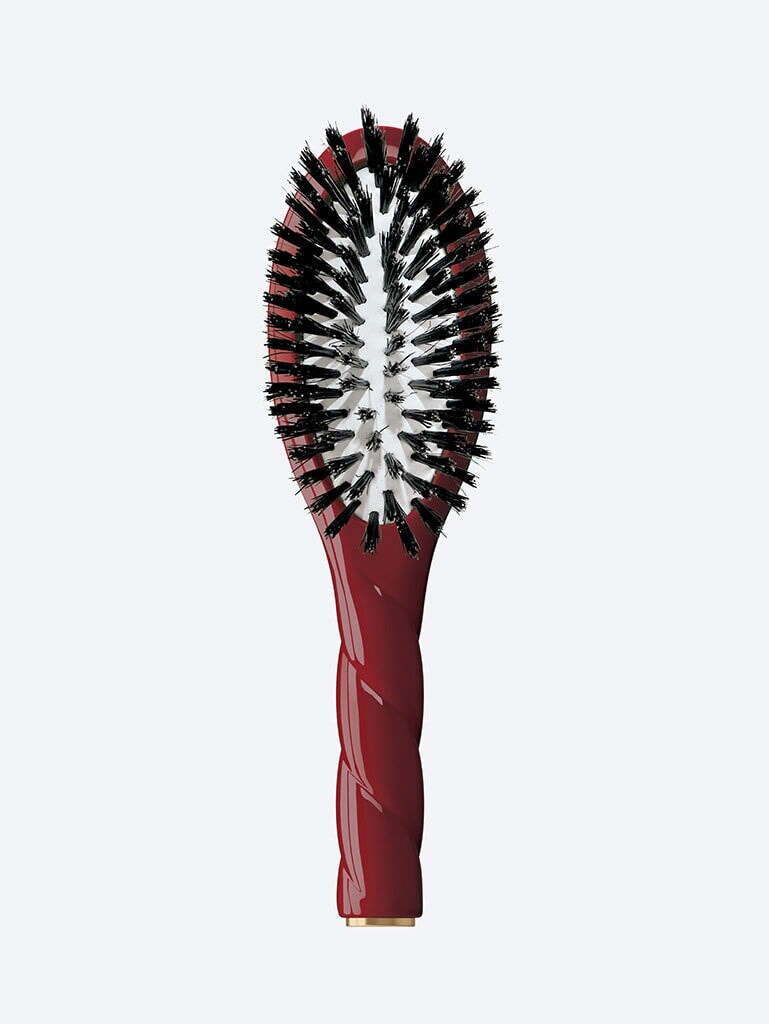 N.01 la brosse universelle pour bébé cerise 1