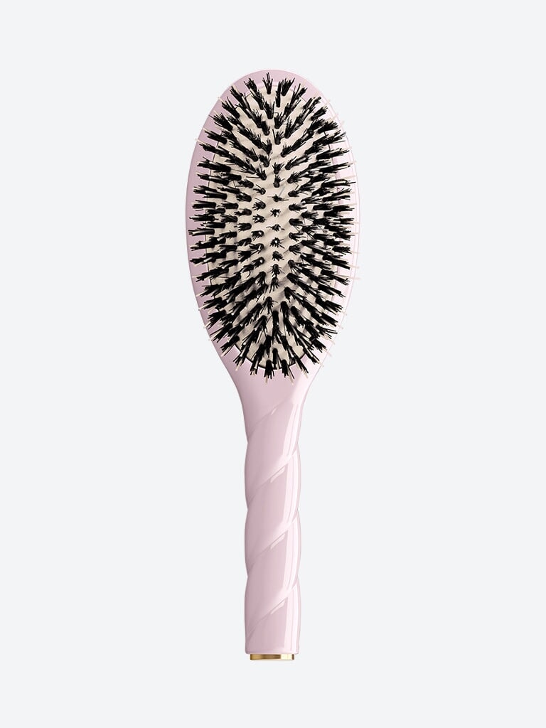 N.02 the essential large brush lilac pink 1