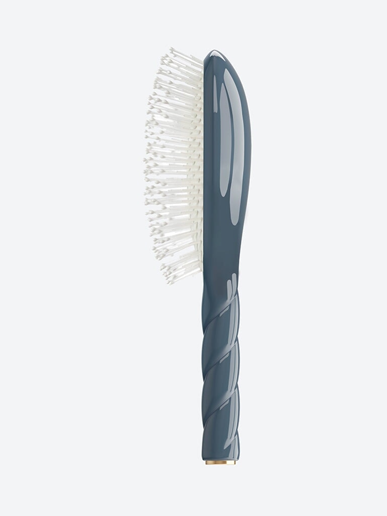 N.04 the miracle large brush blue 2