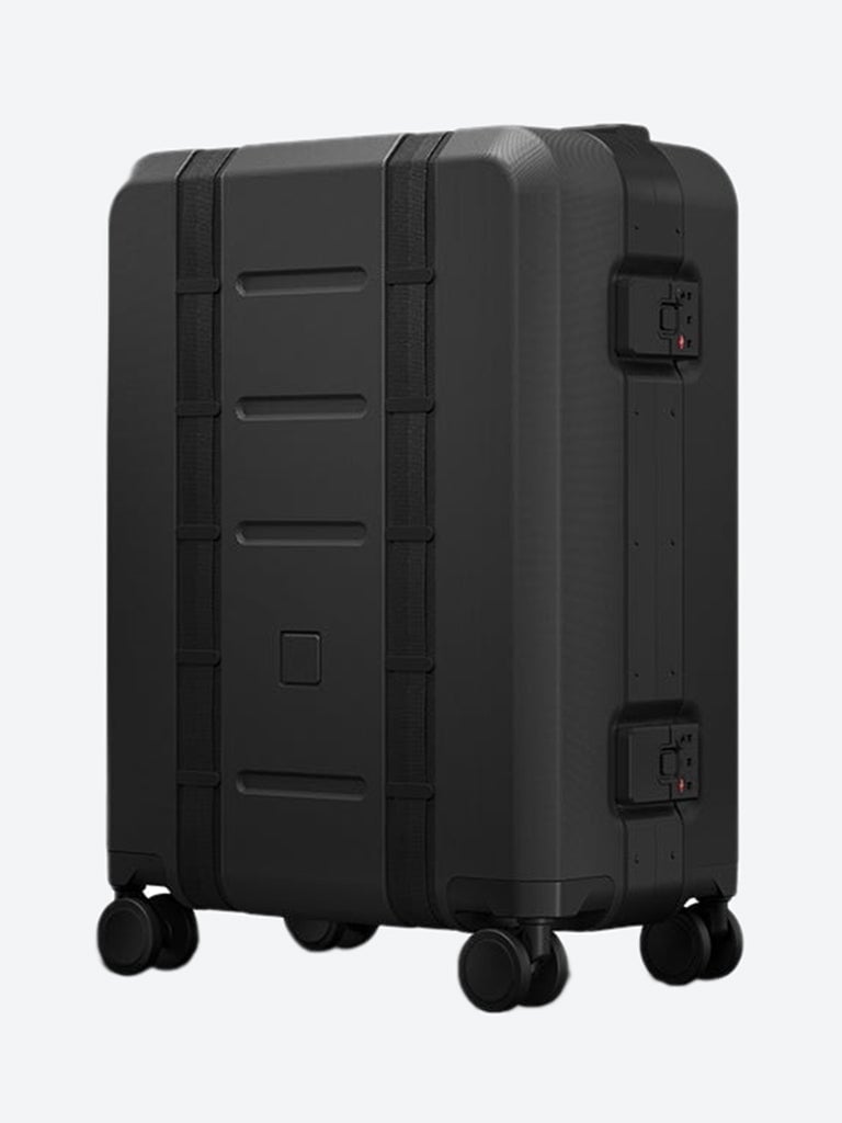 RAMVERK PRO CARRY-ON BLACK OUT 2
