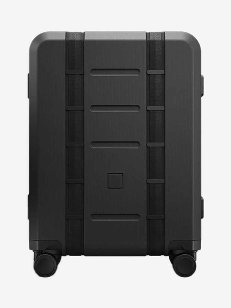 RAMVERK PRO CARRY-ON BLACK OUT 1
