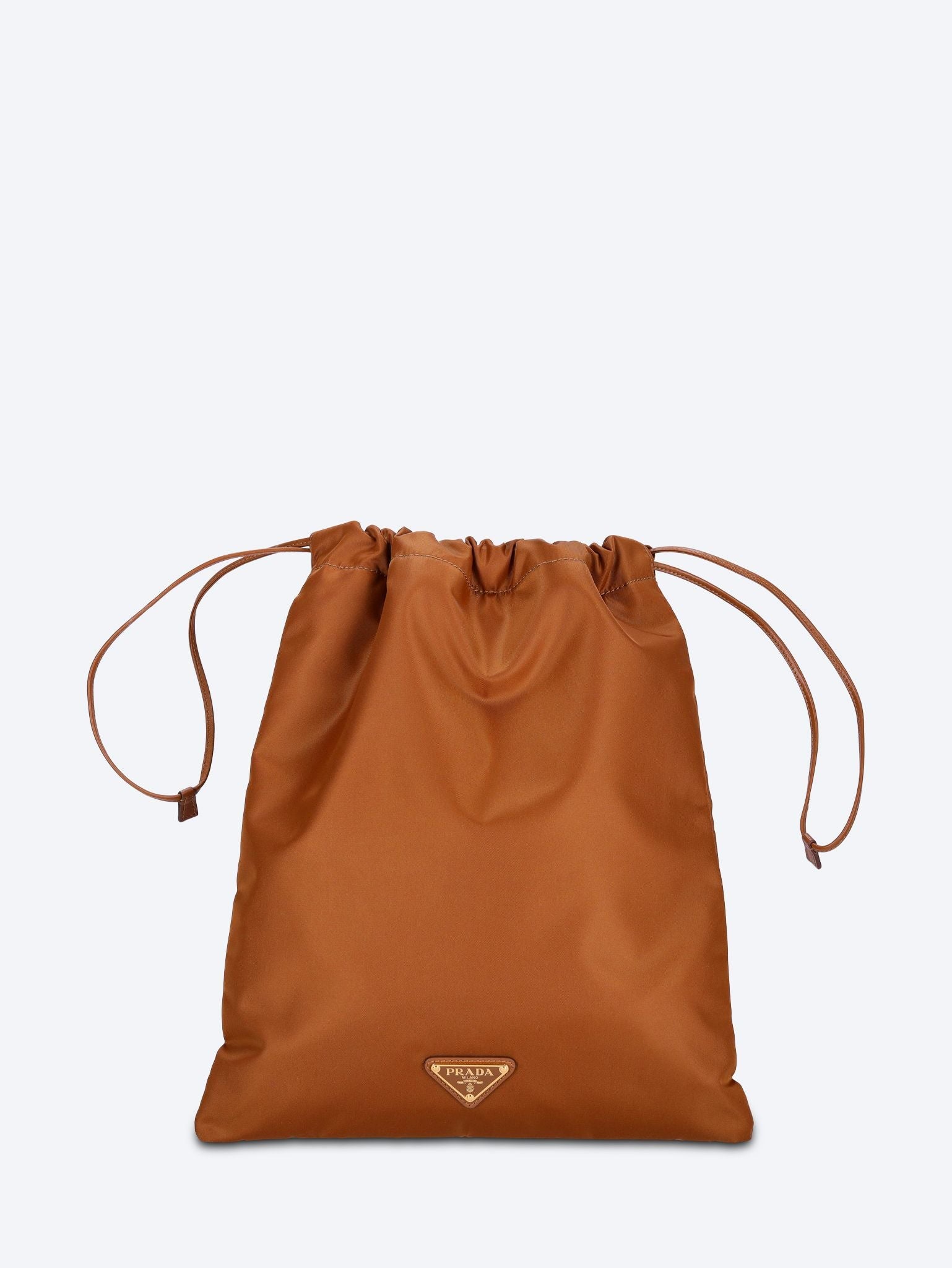 Re-nylon pouch 1