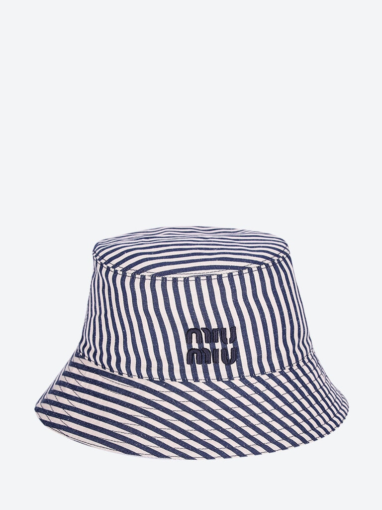Chapeau réversible avec pochette 1