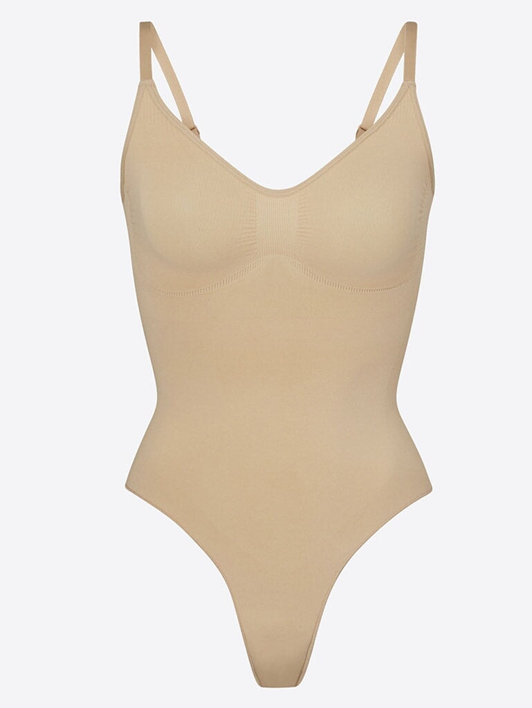Nahtlos geformter Tanga-Body 1