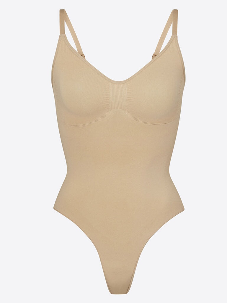 Nahtlos geformter Tanga-Body 1