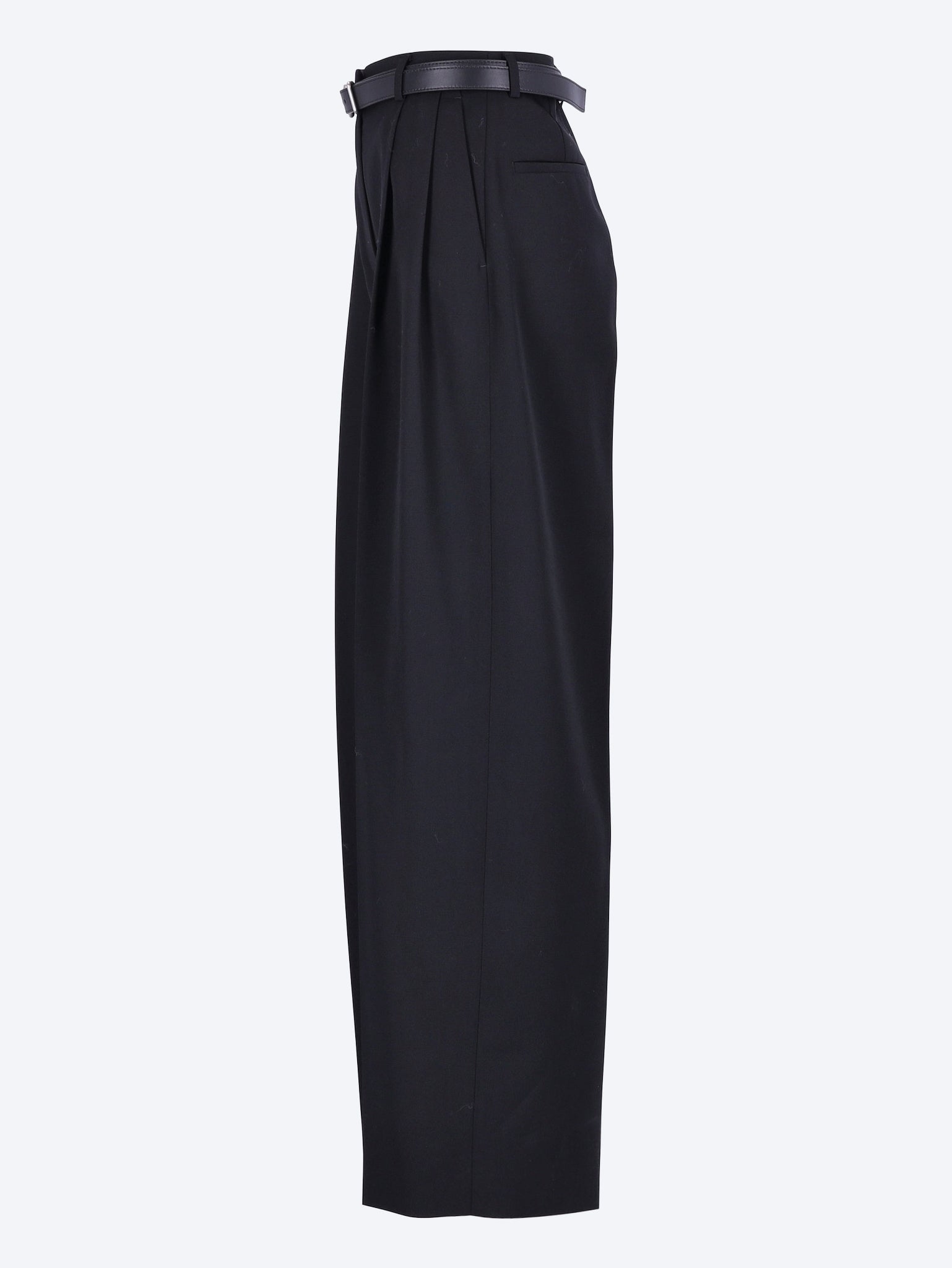 Pantalon de gabardine en laine tranchante 2
