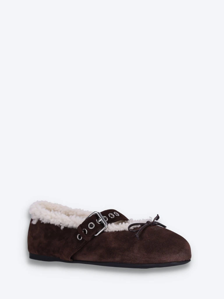 Ballerinas aus Wildleder und Shearling 2