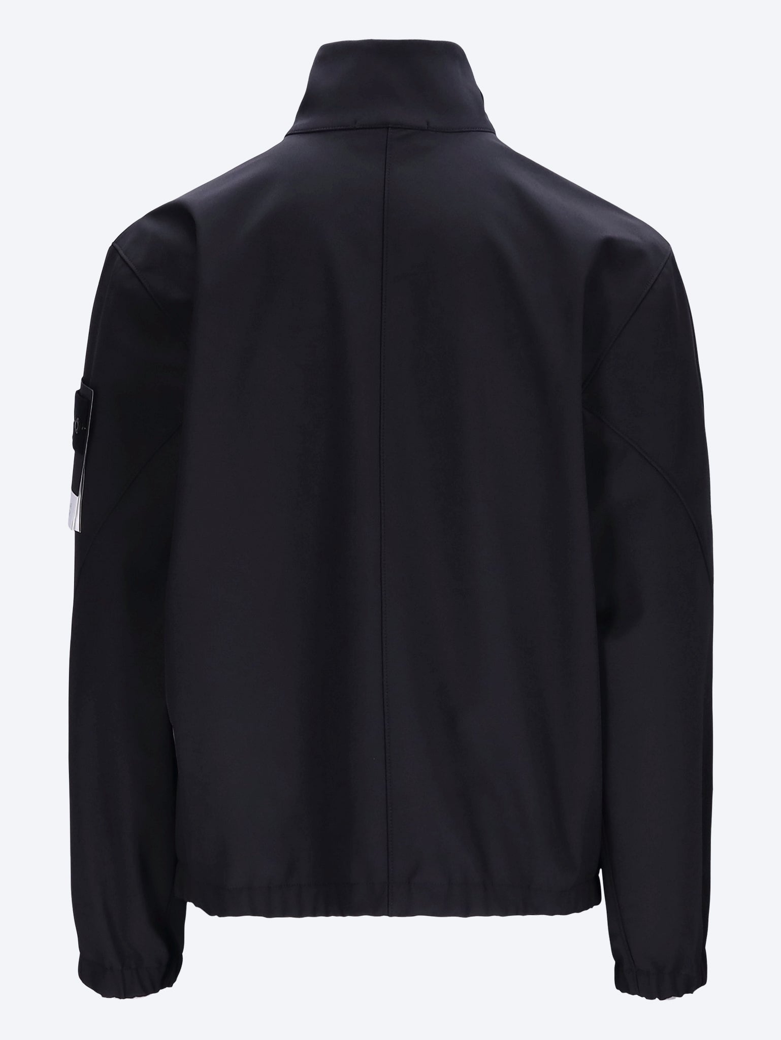 Technologie in recycelter Polyesterjacke 3