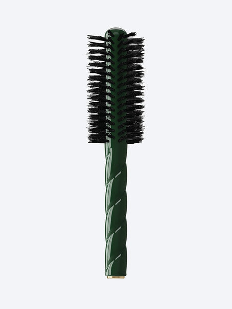 The brushing brush emerald