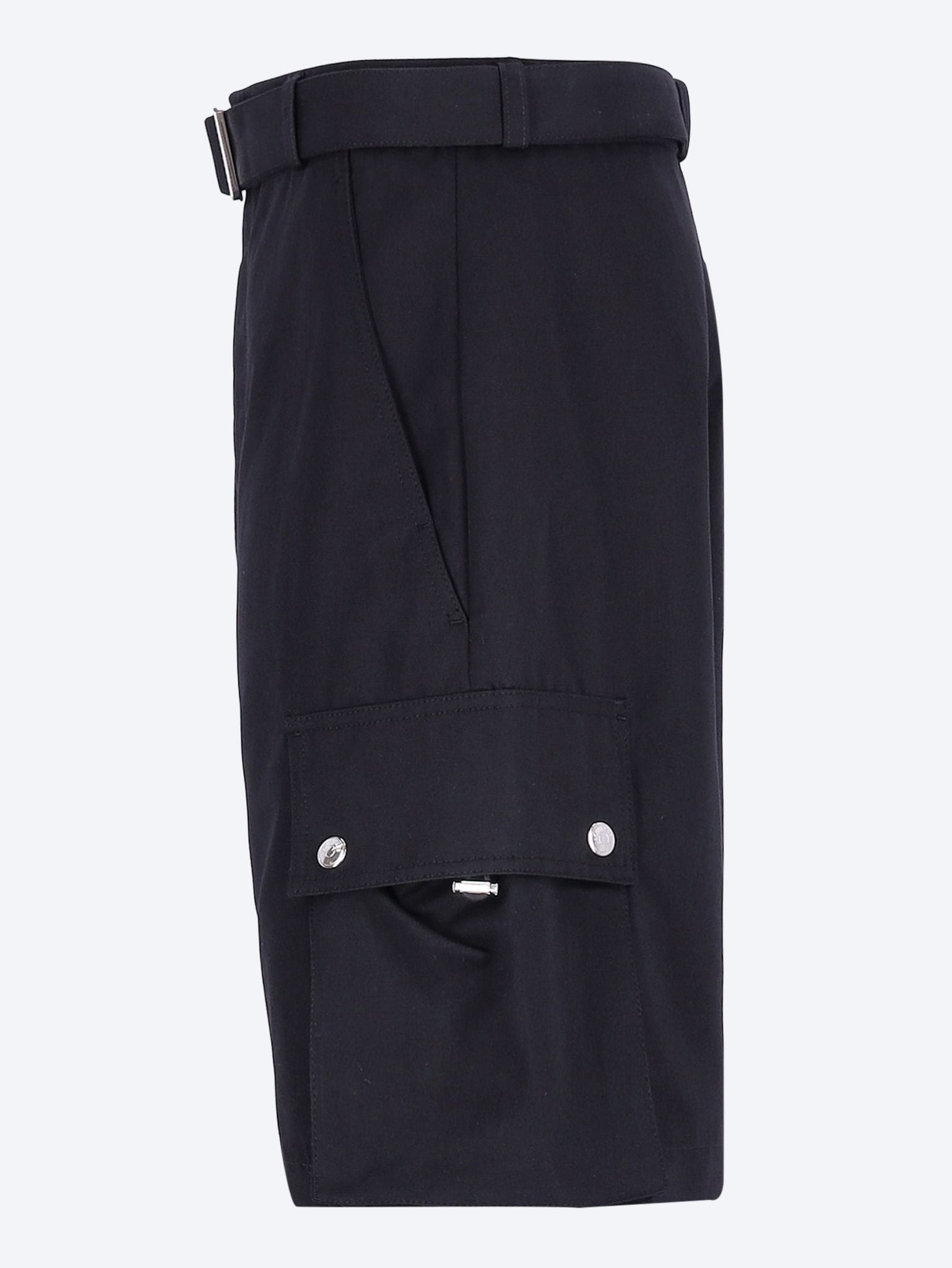 The cargo bermuda shorts 2