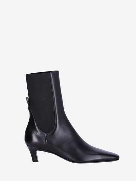 The mid heel boots
