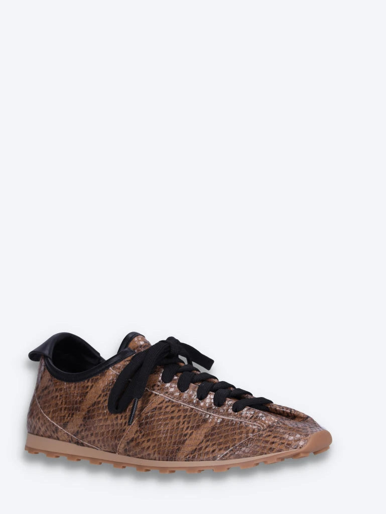 The tennis sneakers 2