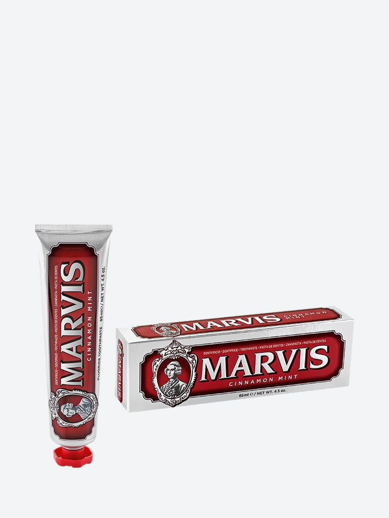 Tentelle de dentifrice à la menthe 1