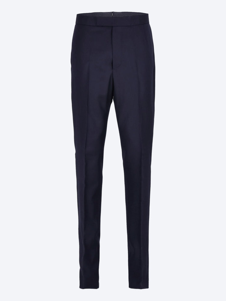 Pantalon de sangle de dos en serre 1