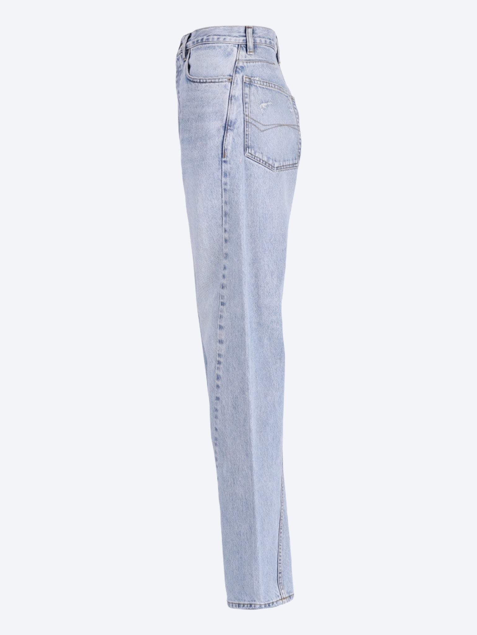 Jeans mit verdrehten Nähten 2