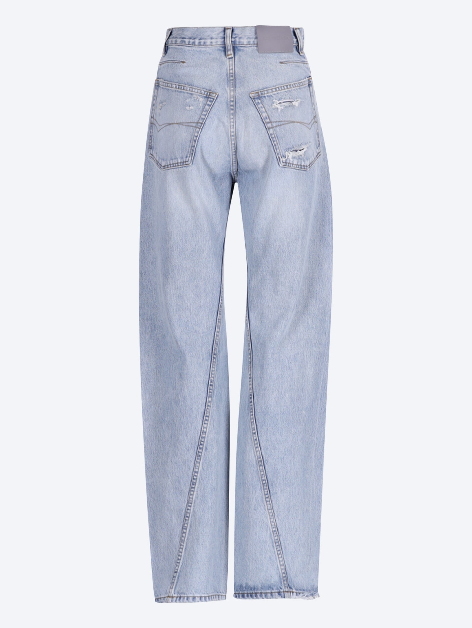 Jeans mit verdrehten Nähten 3