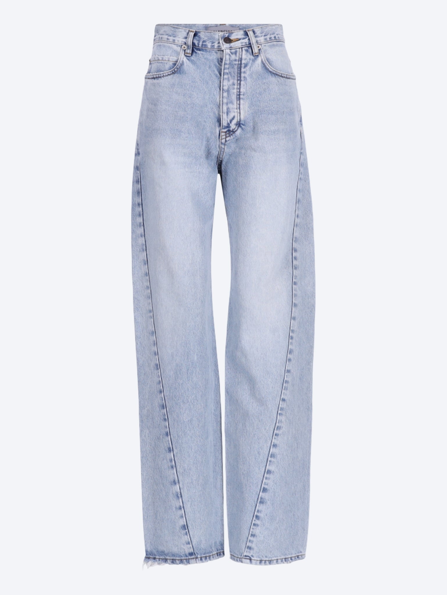 Jeans mit verdrehten Nähten 1