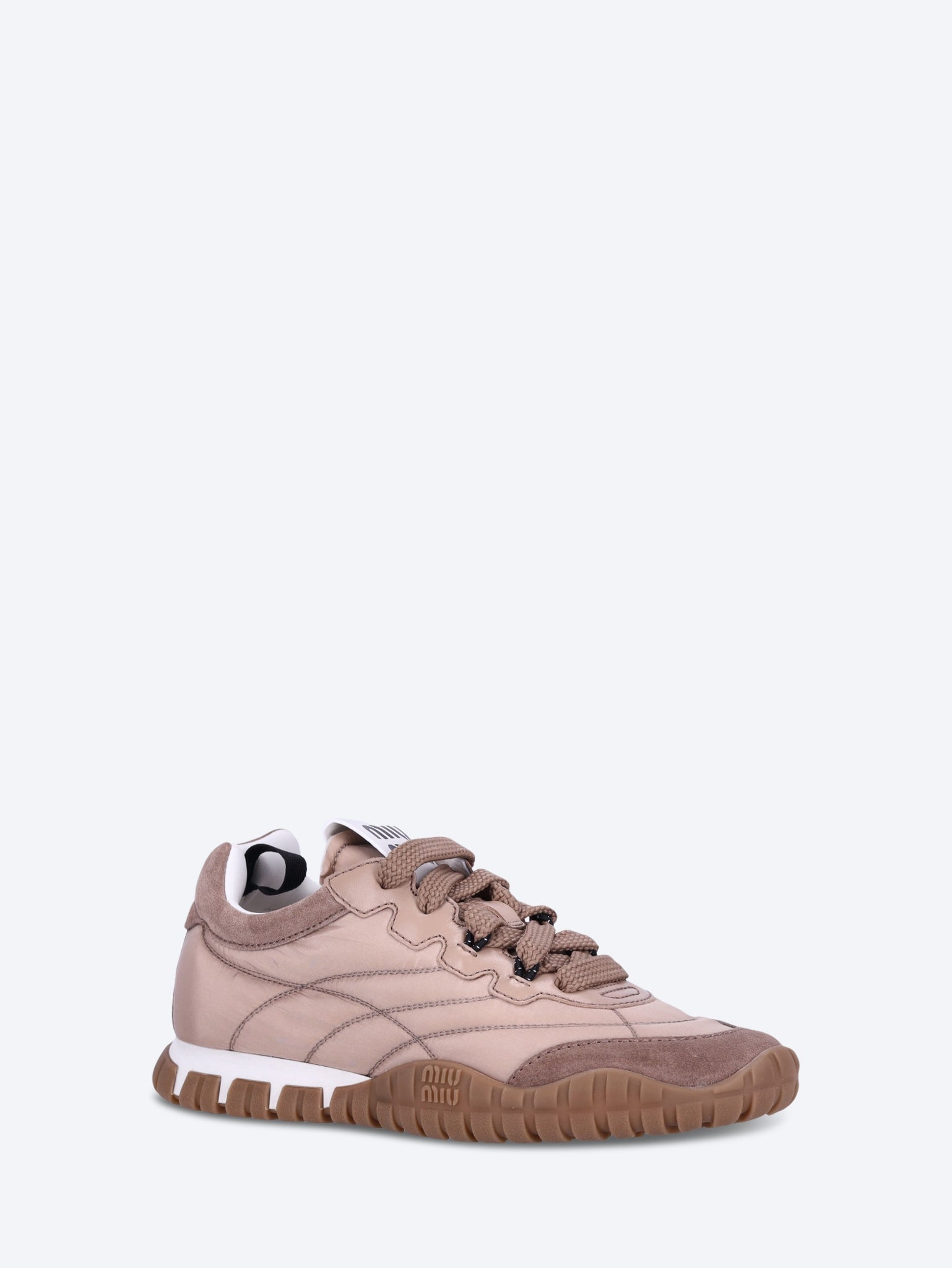 Chaussures à lacets 2