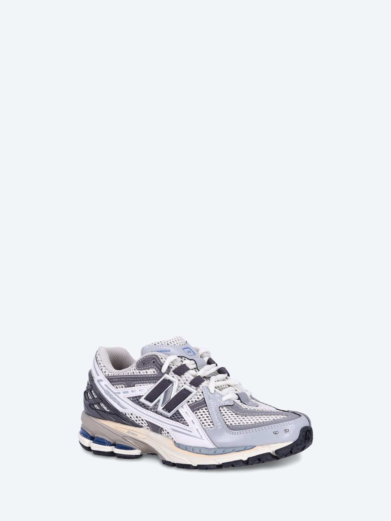 U1906na sneakers 2