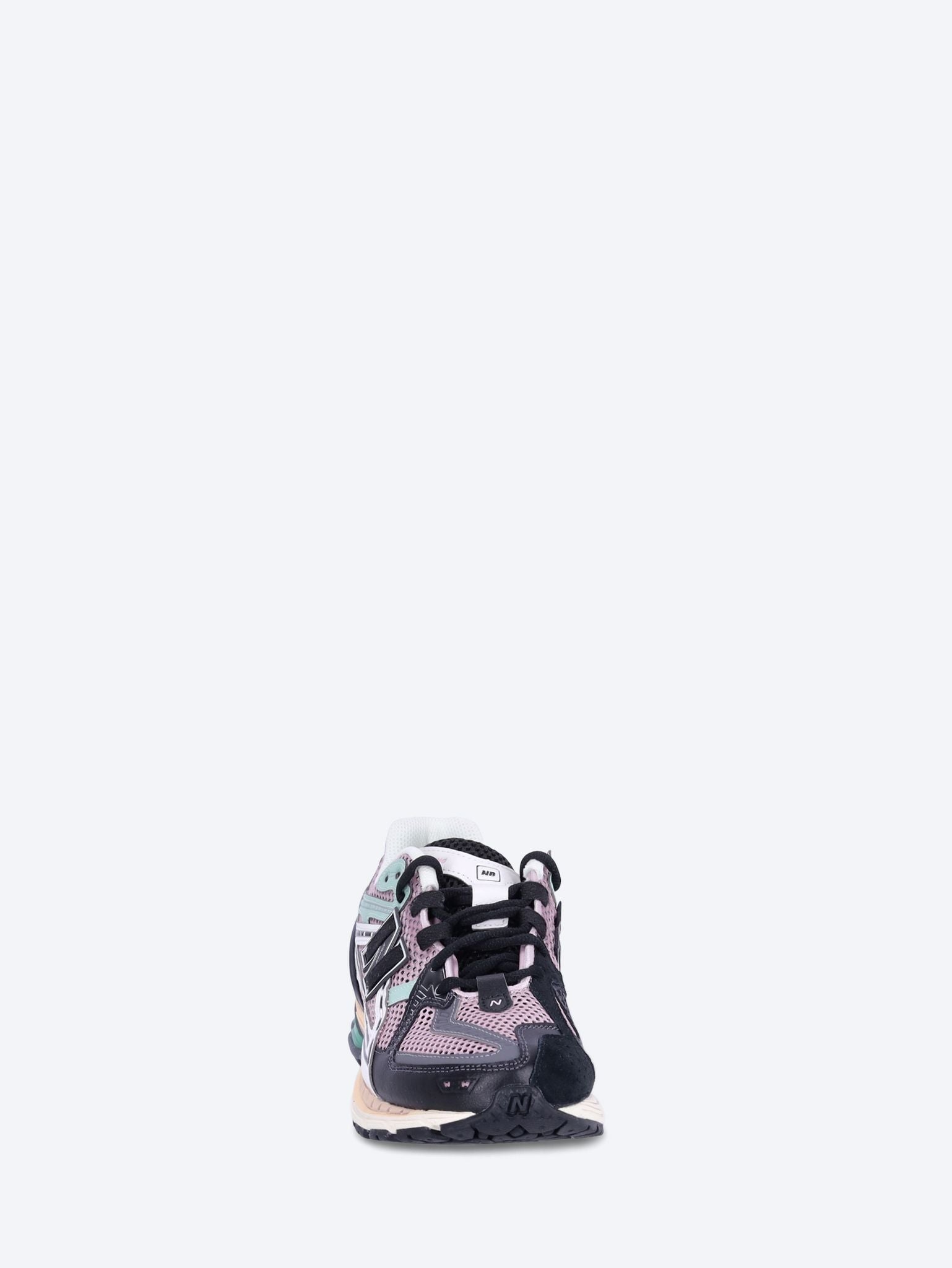 U1906nb sneakers 3