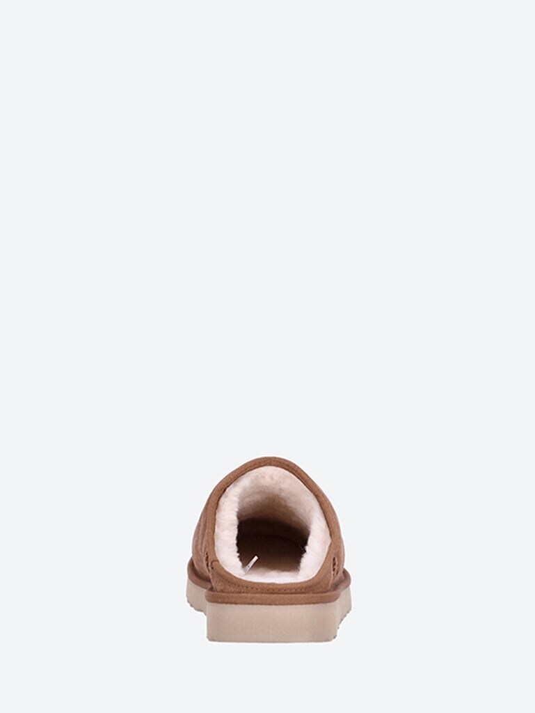 Ugg m classique à enfiler 5