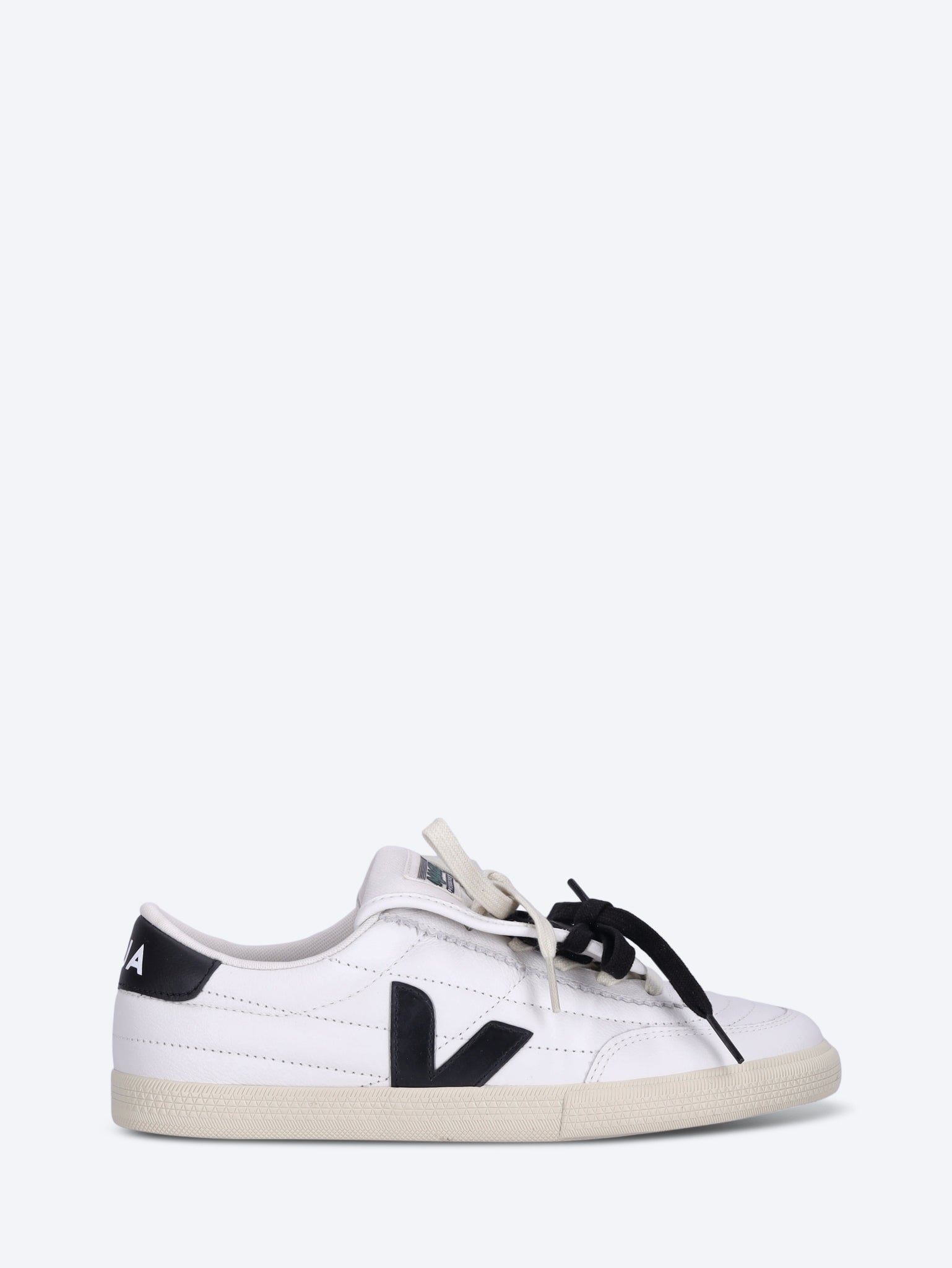 Veja x magliano panenka sneakers 1